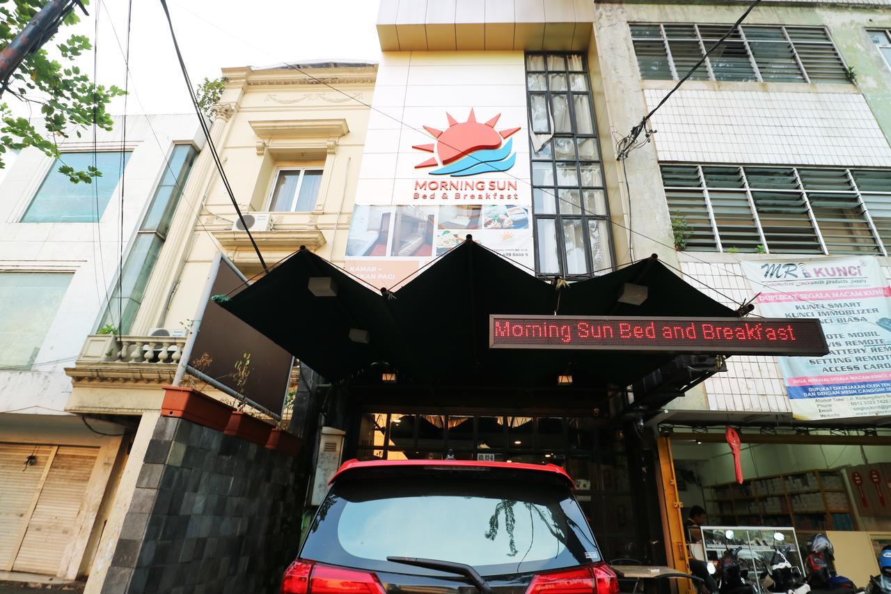 Hotel Morning Sun Surabaya Exterior foto